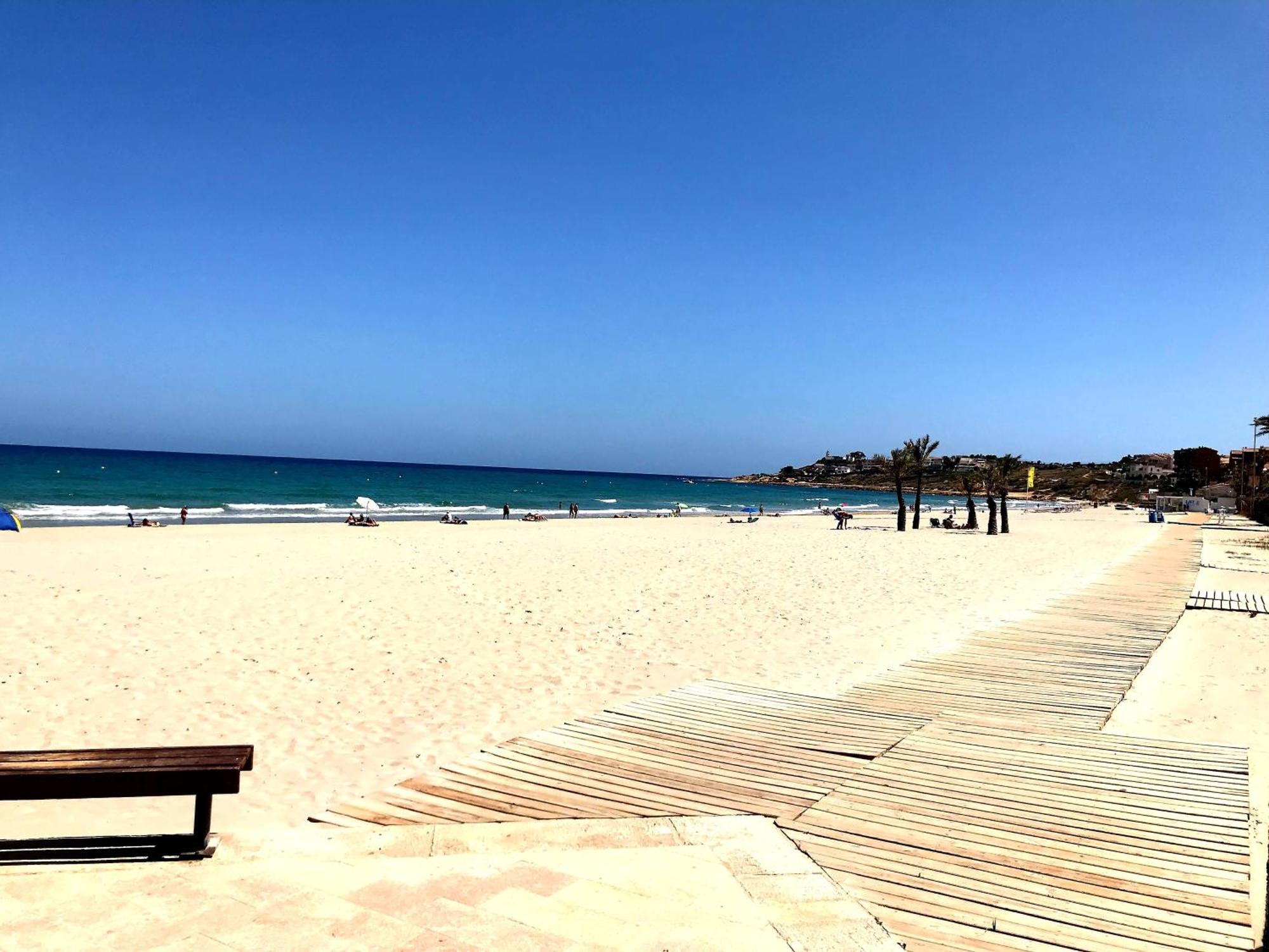 Playa Dos Avenidas Alicante Eksteriør billede
